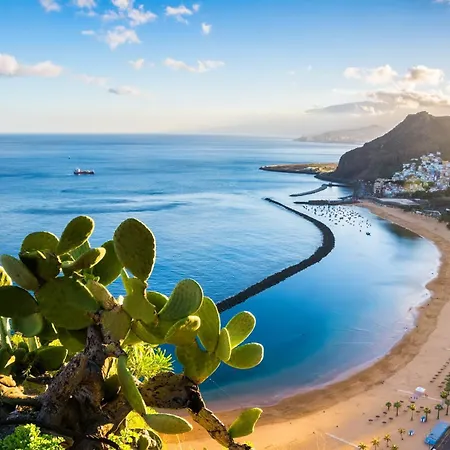 Eden Skyline Ocean View Apartamento